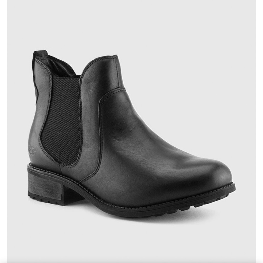 UGG Bonham ankle boot, size 8.5